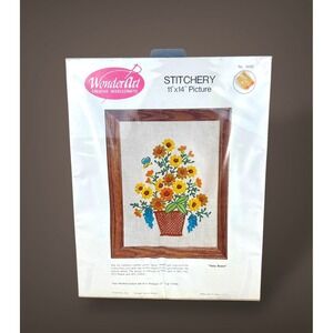 WonderArt‎ Daisy Basket Stamped Embroidery Kit 11x14 1970s 1980s Vintage